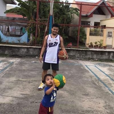 papapaul27's profile picture. Do what you do and let everybody appreciate. 👊🏾