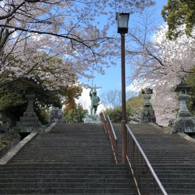 sJILSANDER's profile picture. 生粋のツイッタラー  @の後ろの英語の変え方教えてください