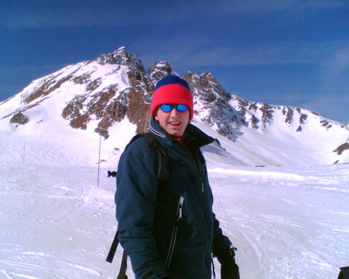 mikefthomson's profile picture. 