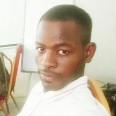 Hydaraliabdulla's profile picture. Bard, chess-nut, Bibliophile.