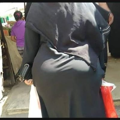 ‏لي بتحب الجنس تضيفني انا شب
