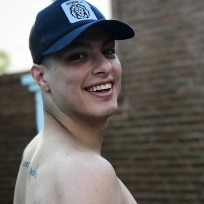 gustilen8's profile picture. 18.12.94    0 DESCENSOS.


Abogado.