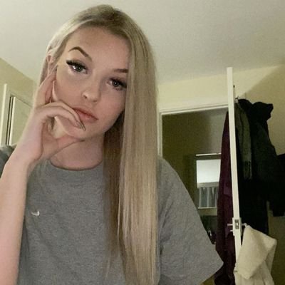 StellaS27201912's profile picture. Able