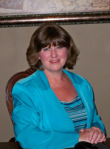 julie_kuhn's profile picture. 