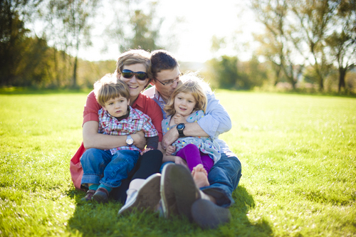 Wedding and lifestyle portrait photographer based in Oxford. Married with two kids.