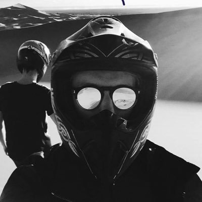 i_Vanksy's profile picture. Благодарение на миналото, имаме бъдеще!