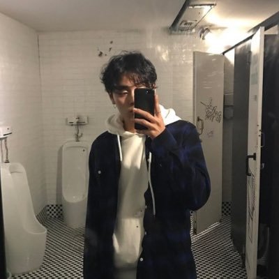 XjeinO's profile picture. 21🩸// I’ll filet you like a fish and degrade you like a bitch// 🥃 I guess I’m a dom to an extent, never hurts to find out. 🔞