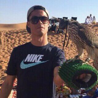Abdullah_392's profile picture. Request timed out...