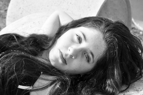Singer/Dancer.My favorite singer of all:Being a MichaelJackson is to be something that makes me feel happy Being a dancer is one thing tohave fun andfeel happy.