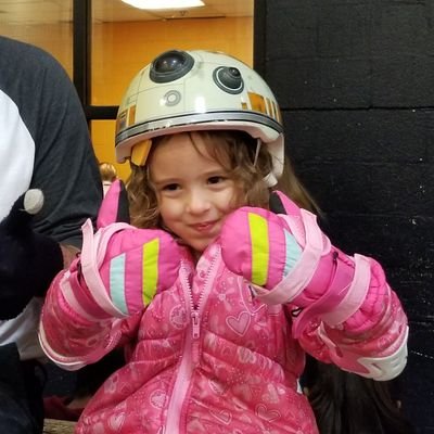 stazimel's profile picture. under-employed mom, epic reader, blogger at https://t.co/WP5BIUBjrw, music lover, tired