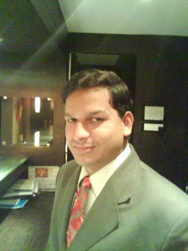 hi this pradeep from mumbai.i like to make new friends, like long life,
