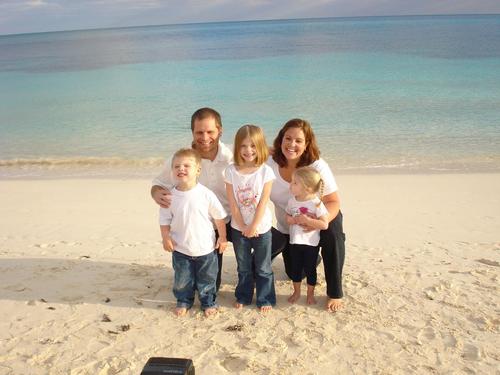 Chickenmilker's profile picture. Passionate about God, my wife and kids, the church, leading others in worship, and football (LFC) - currently a contractor.