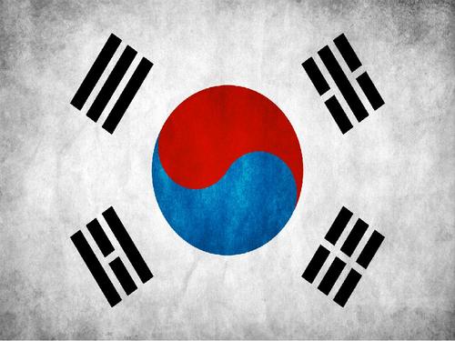 Regular dude, gamer, Metal & K-Pop fan...Engaged to the most beautiful Korean girl in the world. That's me mothafuckas!