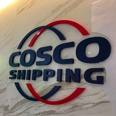 Born and raised in Basel Switzerland 🇨🇭Navigator⚓️Explorer, Seaman, Ship Captain 👨✈️ Member COSCO Maritime Support Center. Working for COSCO SHIPPING-LINE.