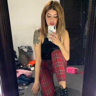 FrituraLa's profile picture. Lomitos x
En contra de toda autoridad x
Tejedora de momentos x
Perreo x
Joteria x
Desobediente