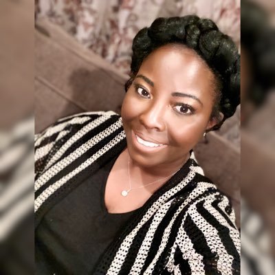 SimplyMarsha's profile picture. officially a house plant 🎍