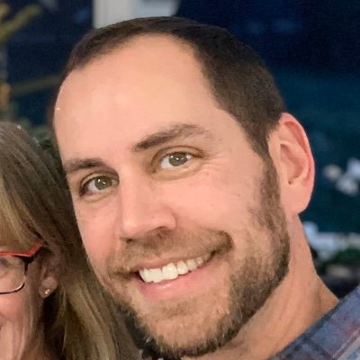 Physician scientist and clinical microbiologist studying Klebsiella and Gram-negative pathogenesis with a great team. Opinions are my own. #KlebClub.