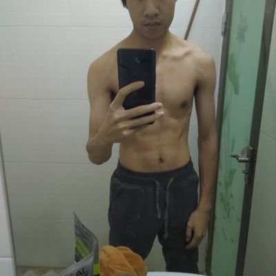 OjIOfxHtkbXgCTs's profile picture. 我是南宁的直男，23，178 60kg，想找一个可爱的小伪娘，可以请你吃药药，企鹅957083734