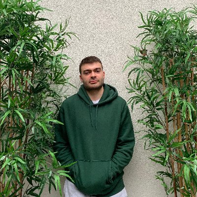 jkizla's profile picture. Born in New York, live in London.