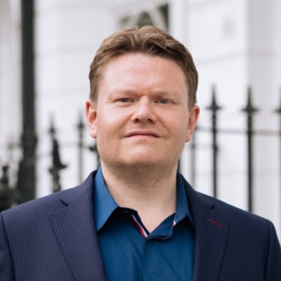 khlandsverk's profile picture. Currently building @aumatio , a sales automation system that automates a significant part of the sales process – from prospect discovery to closing.