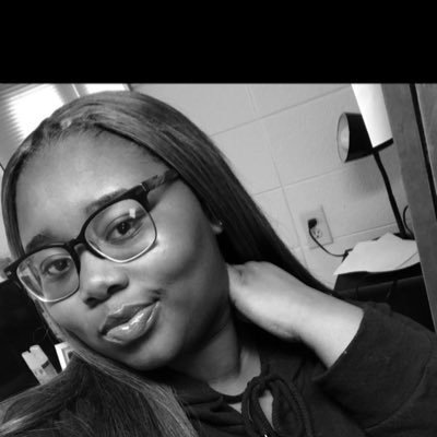 I stay in some sauce but I’m just waitin on my moment😎💋 #YSL DA-BRATT🤪. 2ND TO NUN 👑 S.C: DA-BRAT👑😜.