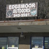 Jeannie Williams - @EdgemoorOutdoor Twitter Profile Photo