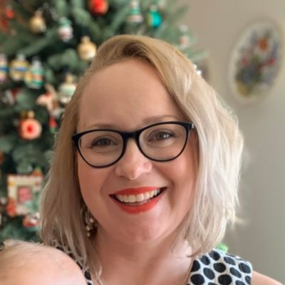 Tweets from Michelle, owner of Michelle Edgemont Design, an unconventional, modern, edgy Event Design and Floral Design studio. Mom to two, wife to one.