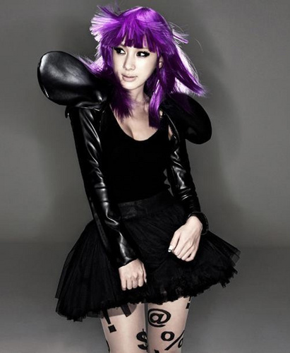달콤한 20대 그리고 패션에디터 지망생 천주교 신자이자 패션에디터를 희망하고 있는 까칠하고 차가운 도시 여자 패션을 너무나도 사랑하는 패션홀릭 그리고 트위터 홀릭 까칠하고 차가운 도시 여자 꿈을 향해 달리는 Dream Girl Fashion Is My Life