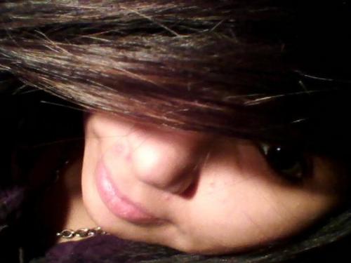 I'm Jackiee.(: I'm oddly random So don't worry. that's just me.