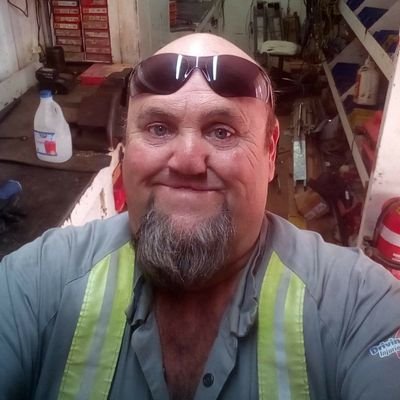 181cm tall
single
non smoker
do not touch drugs
spontaneous
multi skilled plant operator in the mining, construction & o
oil an Gas  industries.
