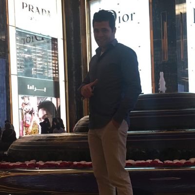 Hussien30183681's profile picture. وأنا أقرأ سيرته اودّ لو كنت ذالك الغار الذي آواه❤أو السقف الذي أظلَّه او الارض الذي يدوس قدمه صلى الله عليه وسلَّم عليها ❣