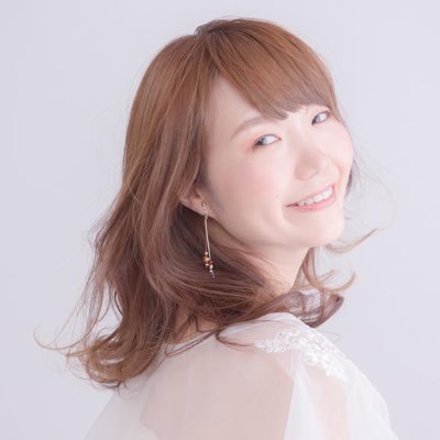 tsukihoshikirei's profile picture. 「自分のために生きることが、いちばん誰かのためになる」と、あなたに伝えたい 【著書】もっと深く知りたい！12星座占い／ハッピースイーツ占い 【連載中】アンネフェ（FUJIフイルムアスタリフト化粧品ユーザー誌）