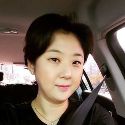 jiny75_hong's profile picture. 데코리안 디자인 실장, 인테리어 디자이너, 오브제 크라프터, 백돌이 골퍼, 또다시 수영,  Gold Miss, 디자인학사, 경영학사, 이태원 토박이, 준혁 & 준서 고모, 최애 #JUNGKOOK 🐰 #ARMY 방탄소년단 💜