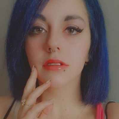 jazmynefroats's profile picture. _beautifull_disasterr (instagram)
aspiring model
trying to be the best i can