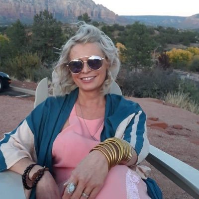 lexlibrix's profile picture. Bibliotechnician/ Digital librarian @TopekaLibrary. Talent wrangler @JayhawkTheatre. “If this isn’t nice, what is?” -KV *views my own*