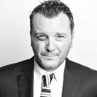 Chef d'entreprises, chroniqueur sportif radio et rugbyman