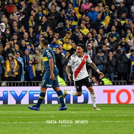 Hincha fanático de River Plate! 

Ni Macrista! Ni Bostero! 

Al amigo todo! Al enemigo ni las gracias!