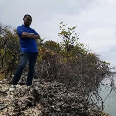 ReskiYusuf19's profile picture. 