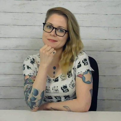insidethesq's profile picture. Learn CSS basics for free: https://t.co/BxGnd4jJTb