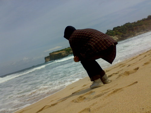 ariestadhini's profile picture. 