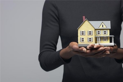 Everything you and your family need to know about your home. From mortgages to household budgets to DIY and decorating.