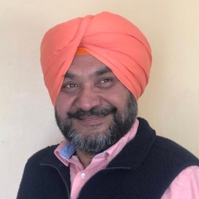 HiraRandhawa2's profile picture. 