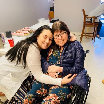 25, momma to two amazing sons and an amazing bonus daughter. Daughter to Cathi, helping her beat brain cancer 👊🏼👊🏼 and wifey to Richard 🥰🥰