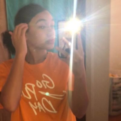 BaeeJaida's profile picture. cute lil lightskin .