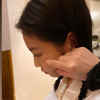 Alexia33947021's profile picture.