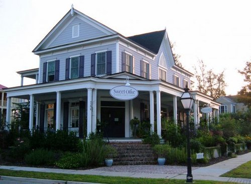 A unique garden & gift shop in I'On in Mt. Pleasant with one of a kind gifts, container gardening, planters & fountains, plants & orchids, local artists & more!