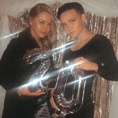 legit_les's profile picture. you can’t be blunt with out being an asshole 🤷🏻‍♂️