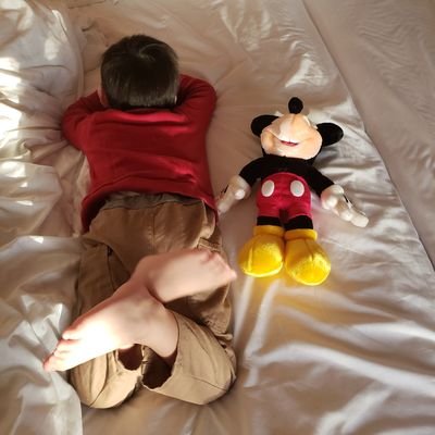 yukaina_kazoku's profile picture. 小１の壁に対応するため教員を退職。１児の母。ライターの勉強中です。ライターで生計たてられるようになりたいと日々格闘してましたが、パートはじめました。