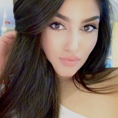 Arshia_L's profile picture. Instagram: arshialadhar