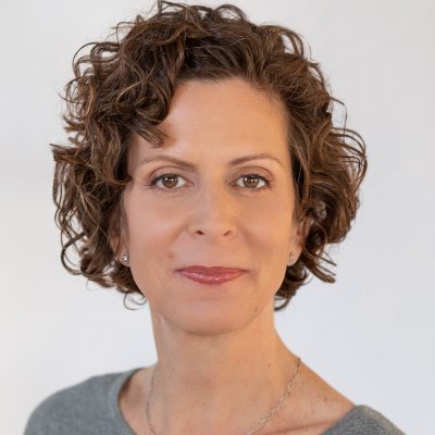 missmissy7's profile picture. wife to JP, mom to SP and NP, dog mom of Roxythebostie